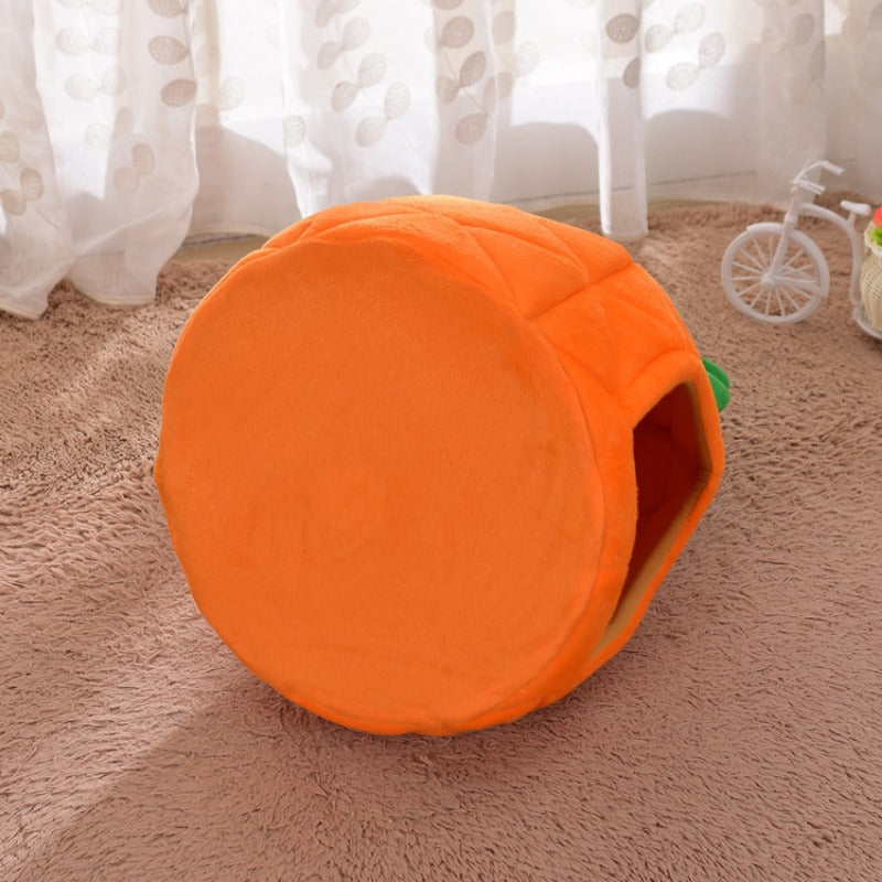 Winter Pet House: Cozy Pineapple Nest for Cats & Dogs