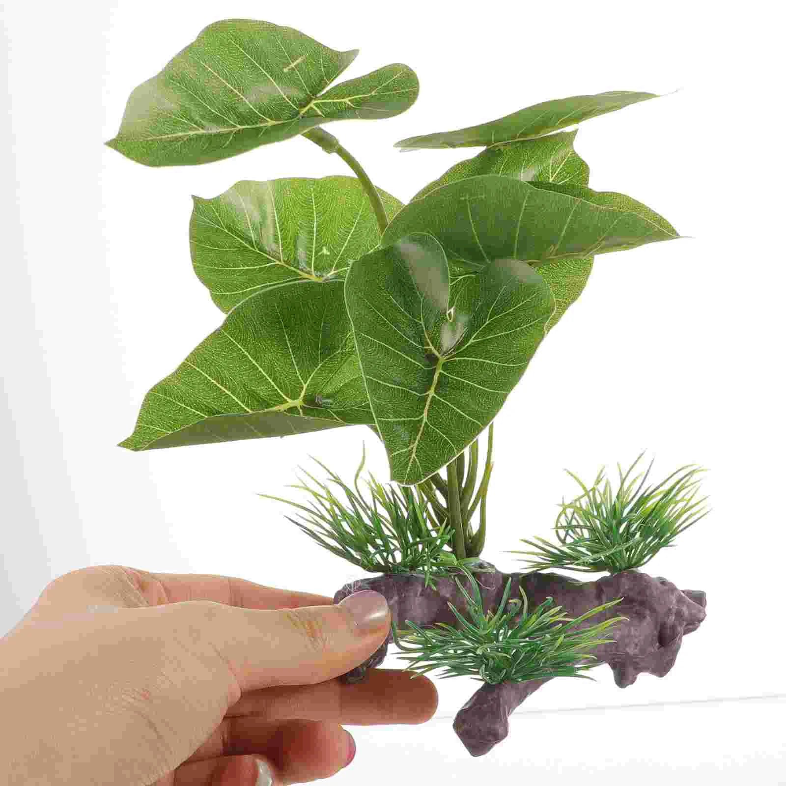 Aquarium Plant Decor: Lifelike Plastic Fish Tank Grass
